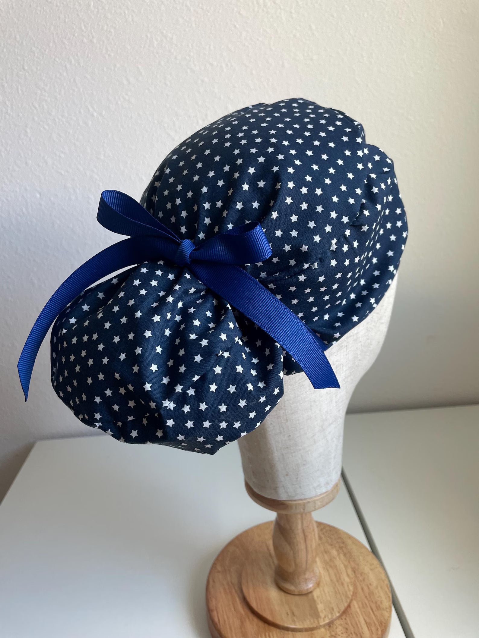 Star Print Scrub Cap