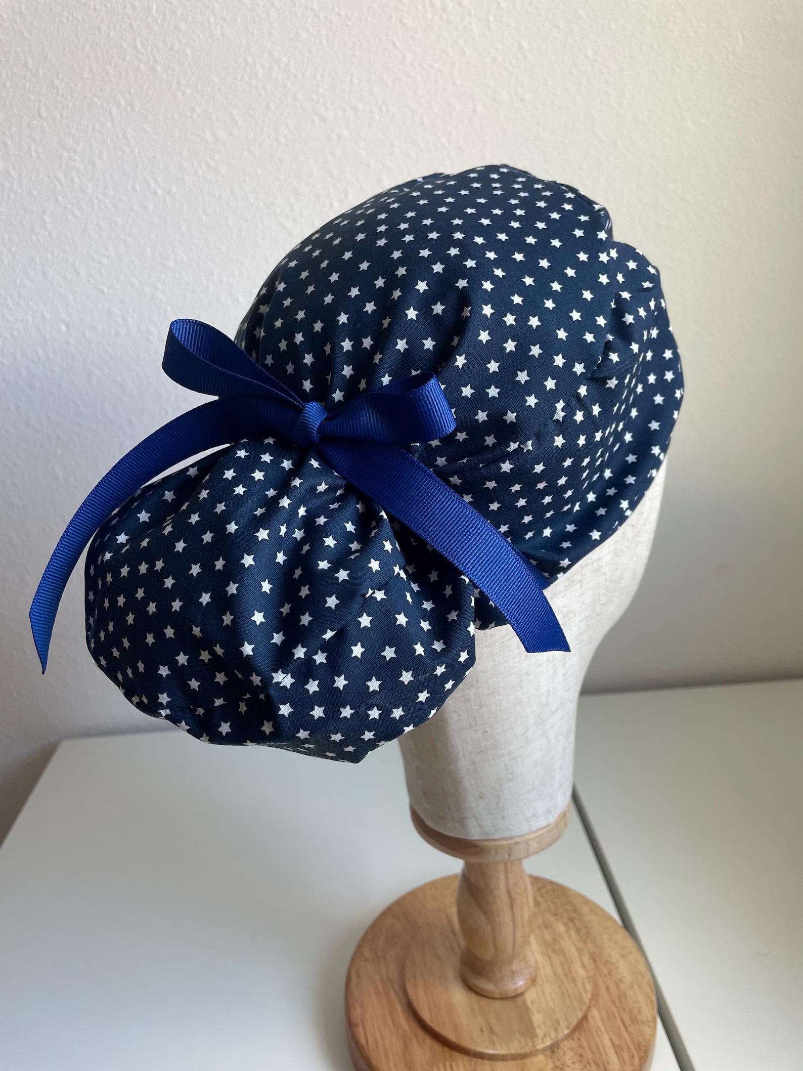 Star Print Scrub Cap